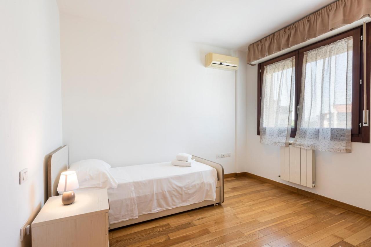 Apartment Visarno Modern By Mmega